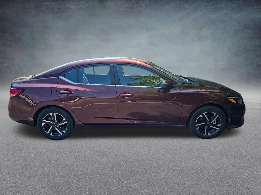Used 2025 Nissan Sentra SV FWD image 9