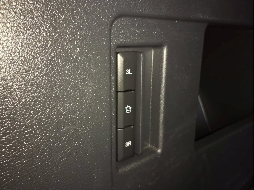 Used 2024 Ford Expedition Max XLT RWD image 30