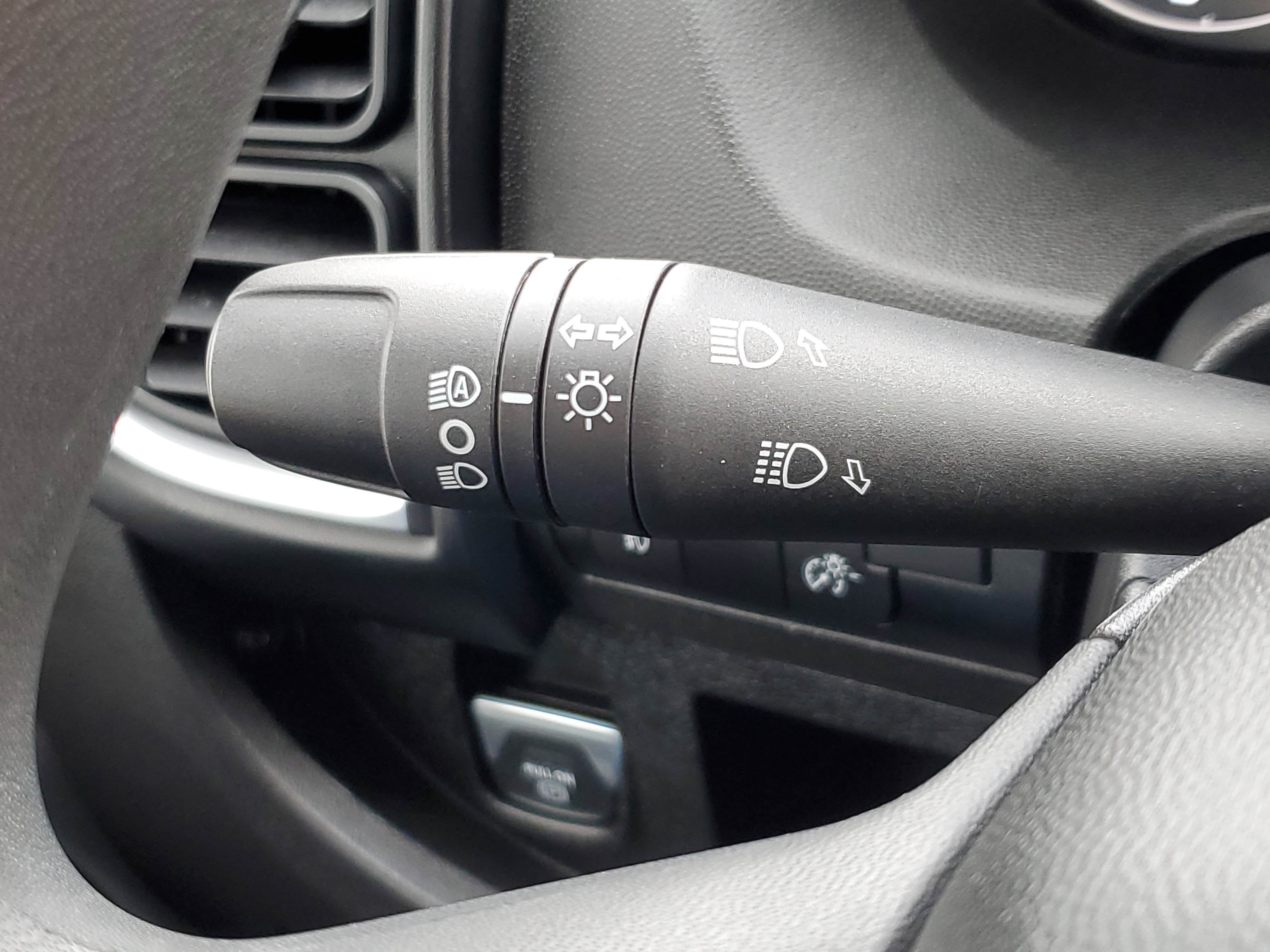 Used 2025 RAM ProMaster 2500 w/ Quick Order Package 22G SLT image 13