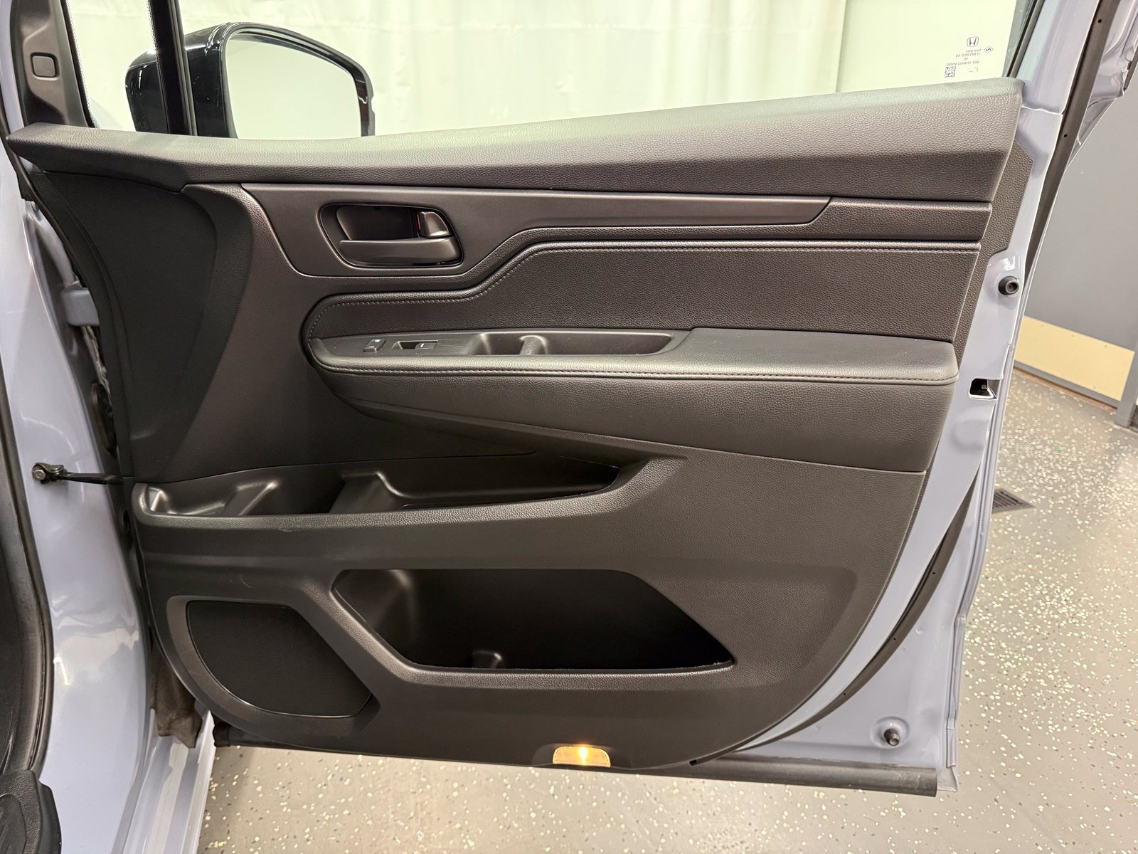 Used 2025 Honda Odyssey Sport-L image 8
