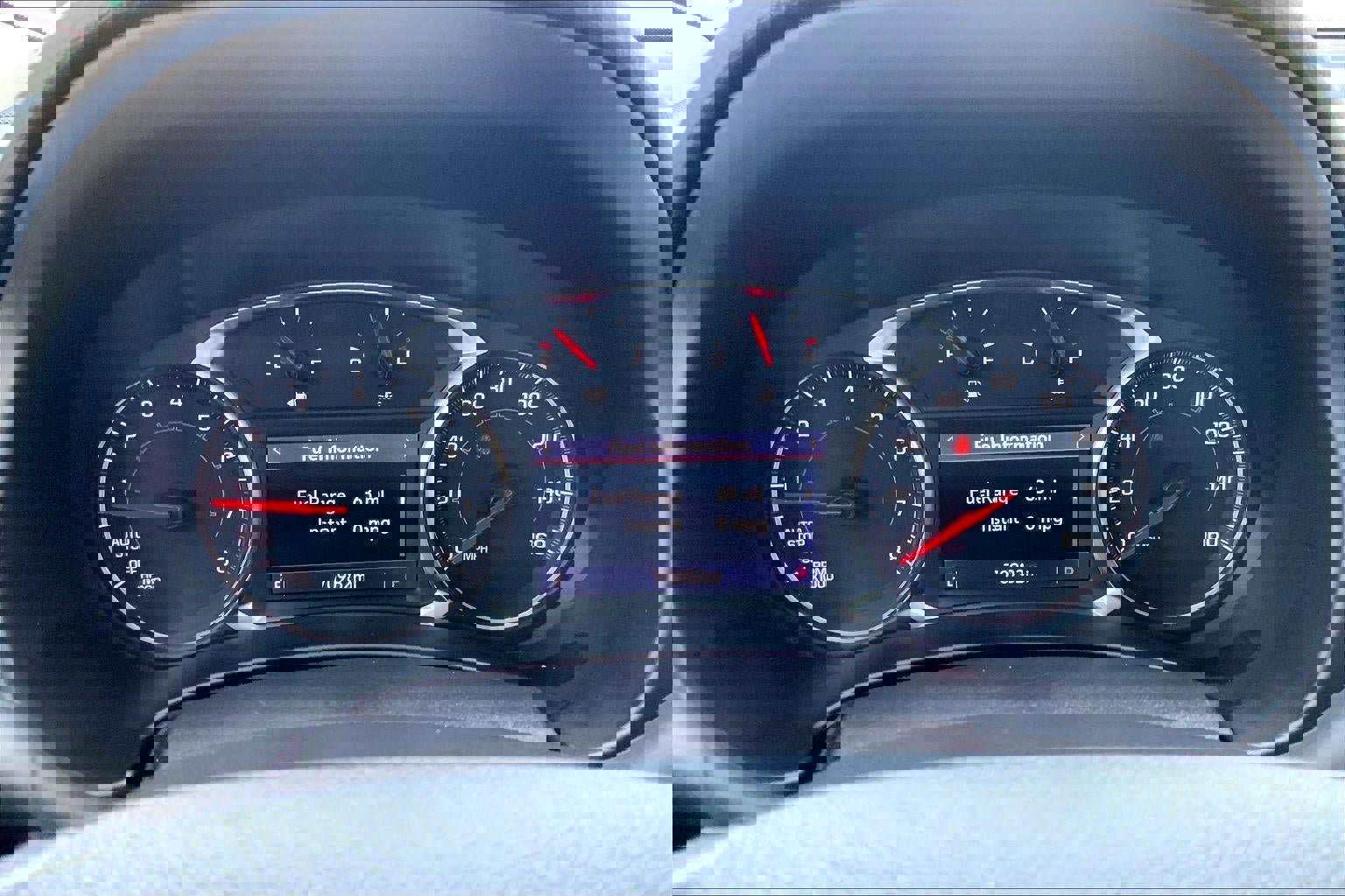 Used 2019 GMC Terrain Denali w/ Comfort Package AWD/4WD image 20