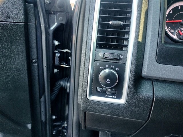 Used 2020 RAM 1500 Classic Warlock image 28