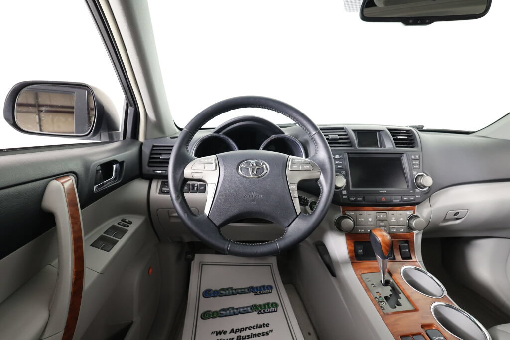 Used 2009 Toyota Highlander Limited AWD/4WD image 30