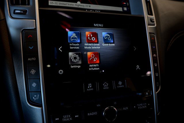 Used 2022 INFINITI Q60 3.0t Luxe w/ Essential Package AWD/4WD image 33