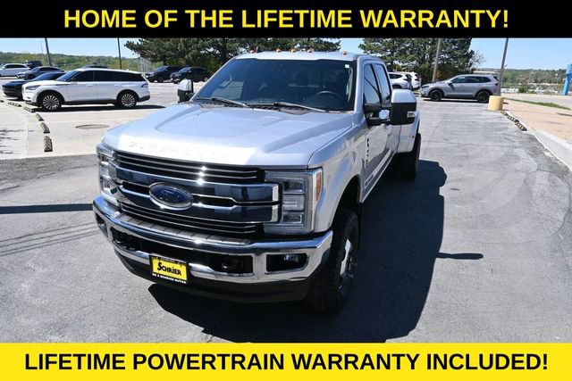 Used 2019 Ford F350 Lariat w/ Lariat Ultimate Package AWD/4WD image 4