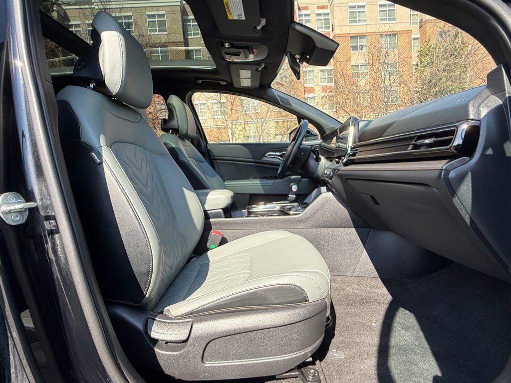 Certified 2024 Kia Sportage X-Line w/ X-Line Premium Package image 28