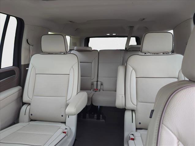 Used 2022 GMC Yukon XL Denali image 27
