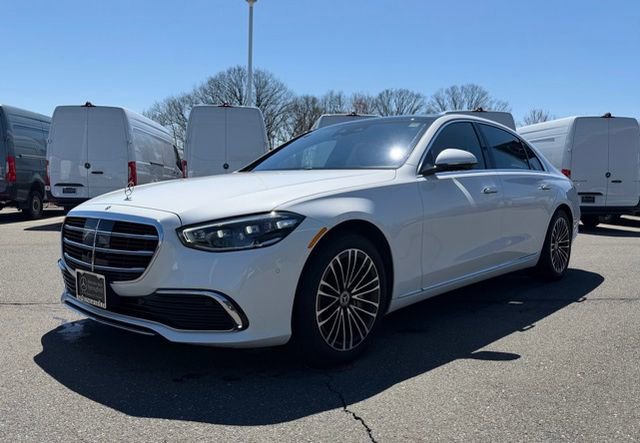 Used 2026 Mercedes-Benz S 580 4MATIC Sedan image 3