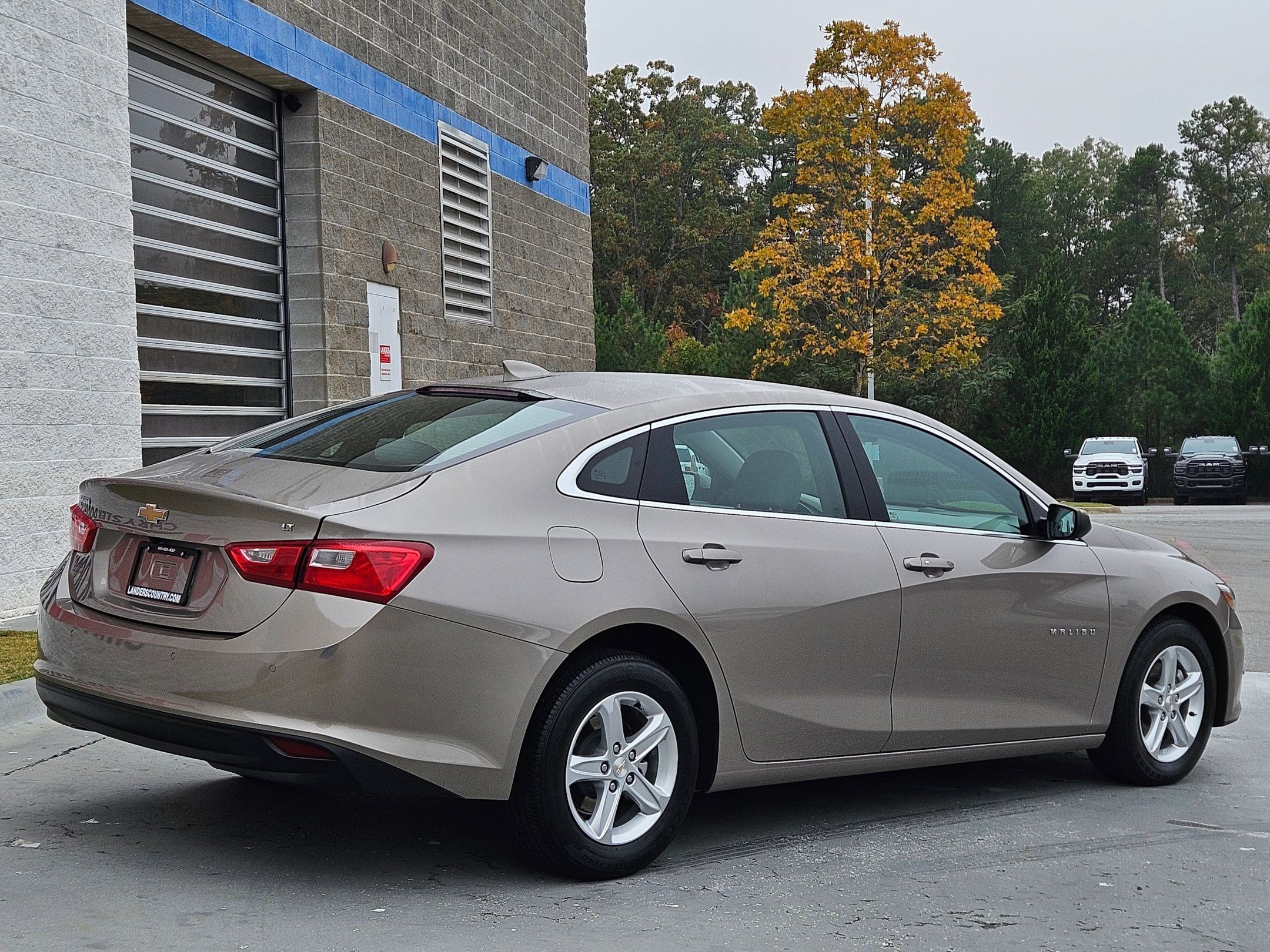 Used 2024 Chevrolet Malibu LT image 7