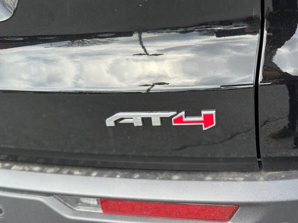 New 2026 GMC Acadia AT4 w/ Luxury Package AWD/4WD image 32