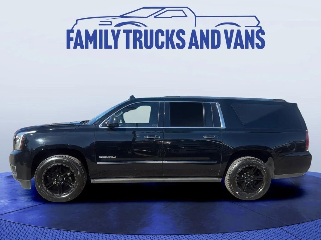 Used 2019 GMC Yukon XL Denali w/ Denali Ultimate Package AWD/4WD image 2