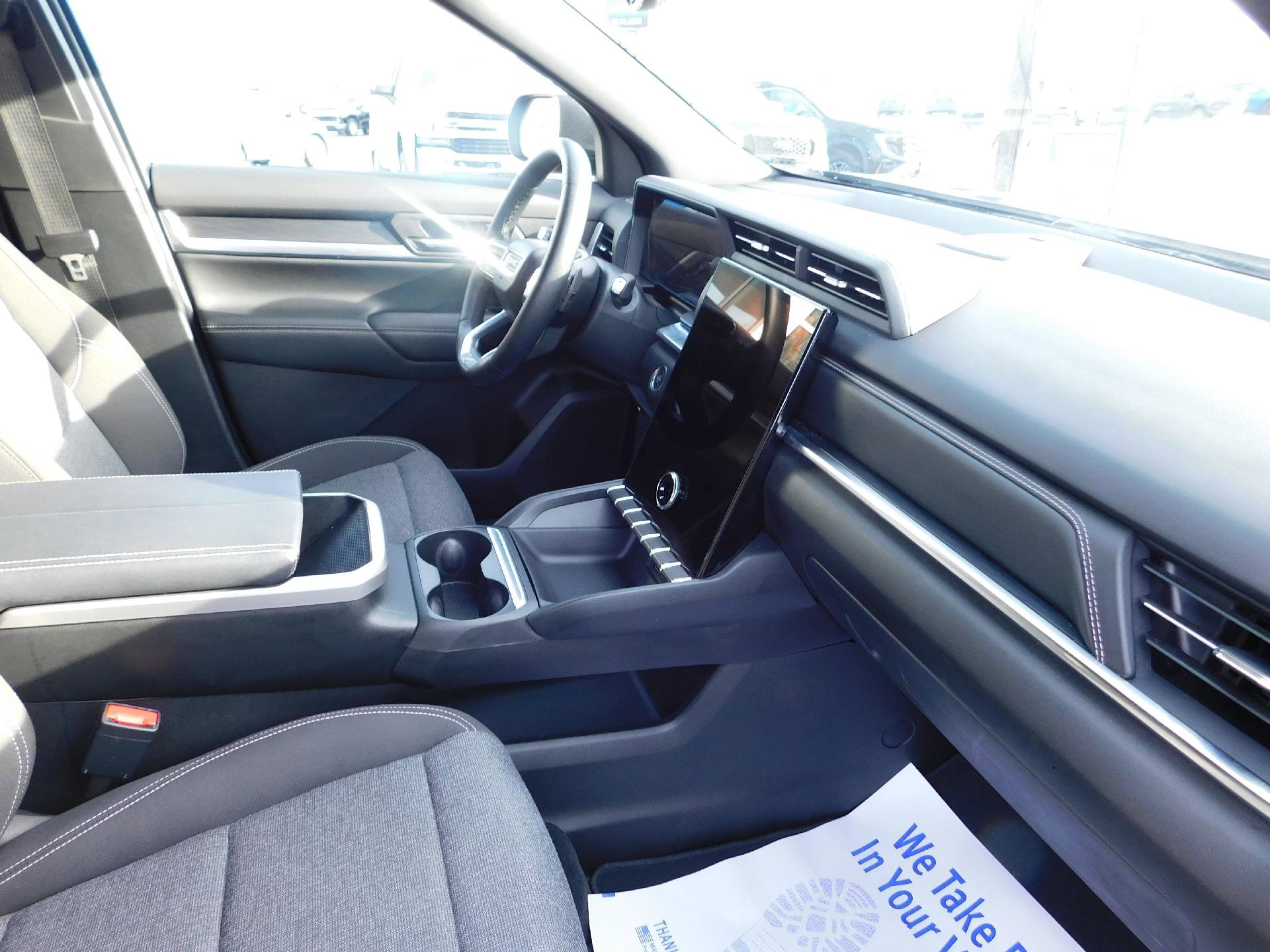 Used 2025 GMC Terrain Elevation image 16