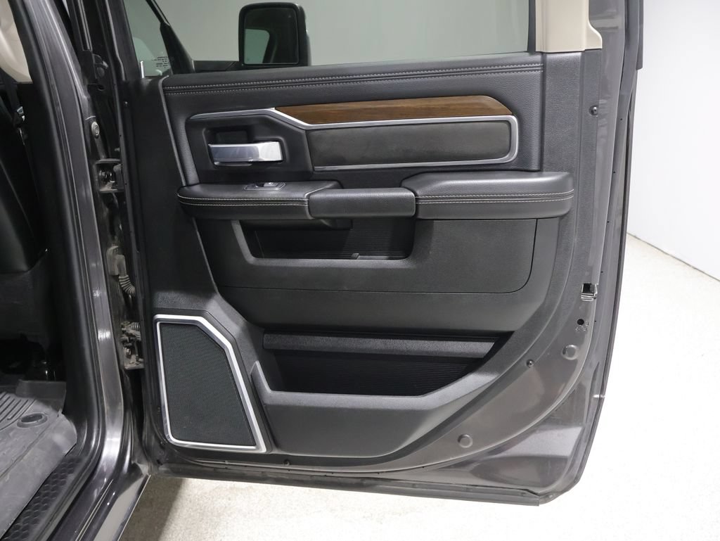 Used 2024 RAM 2500 Laramie AWD/4WD image 23