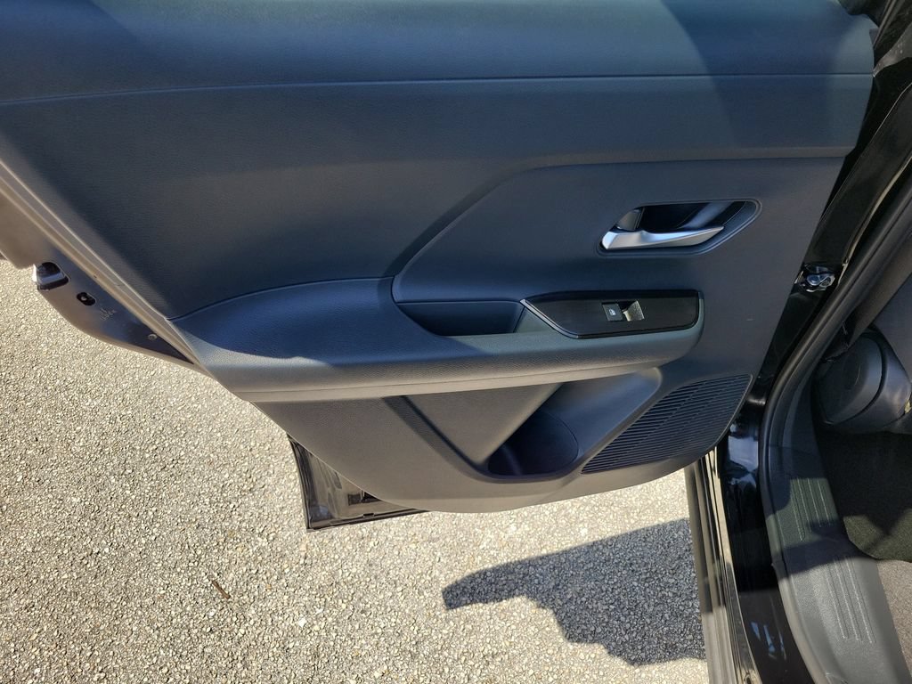 Certified 2026 Nissan Kicks SV w/ Charging Package FWD image 17