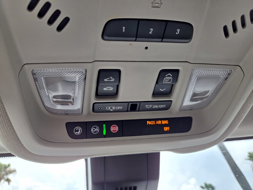 Used 2019 GMC Terrain Denali w/ Advanced Safety Package FWD image 30