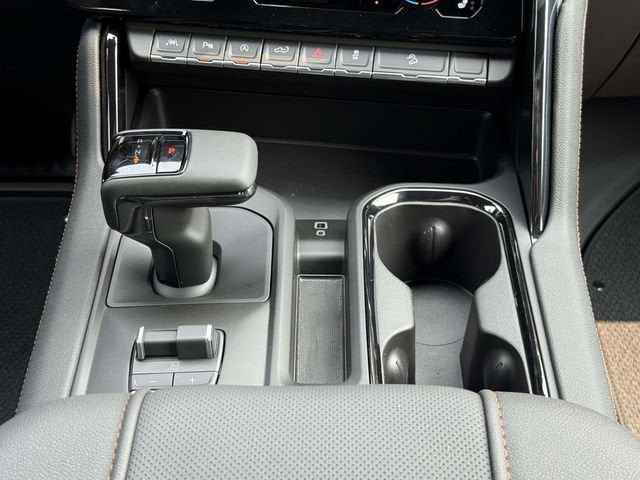 New 2026 GMC Sierra 1500 AT4 w/ AT4 Premium Package AWD/4WD image 19