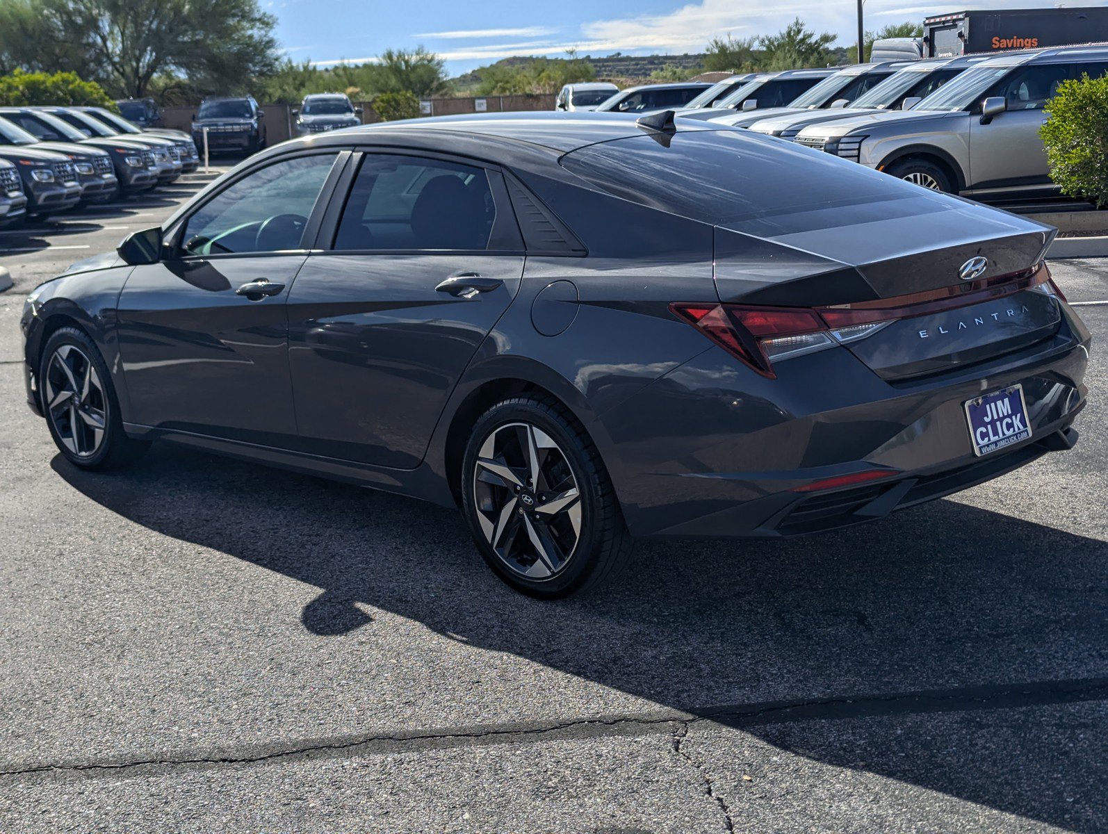 Used 2023 Hyundai Elantra SEL w/ Convenience Package FWD image 4