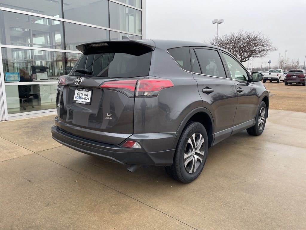 Used 2018 Toyota RAV4 LE w/ All Weather Liner Package AWD/4WD image 5