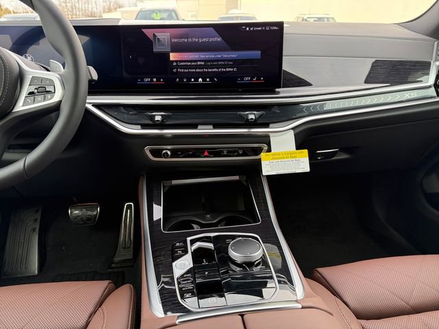 New 2026 BMW X5 xDrive40i w/ M Sport Package AWD/4WD image 11