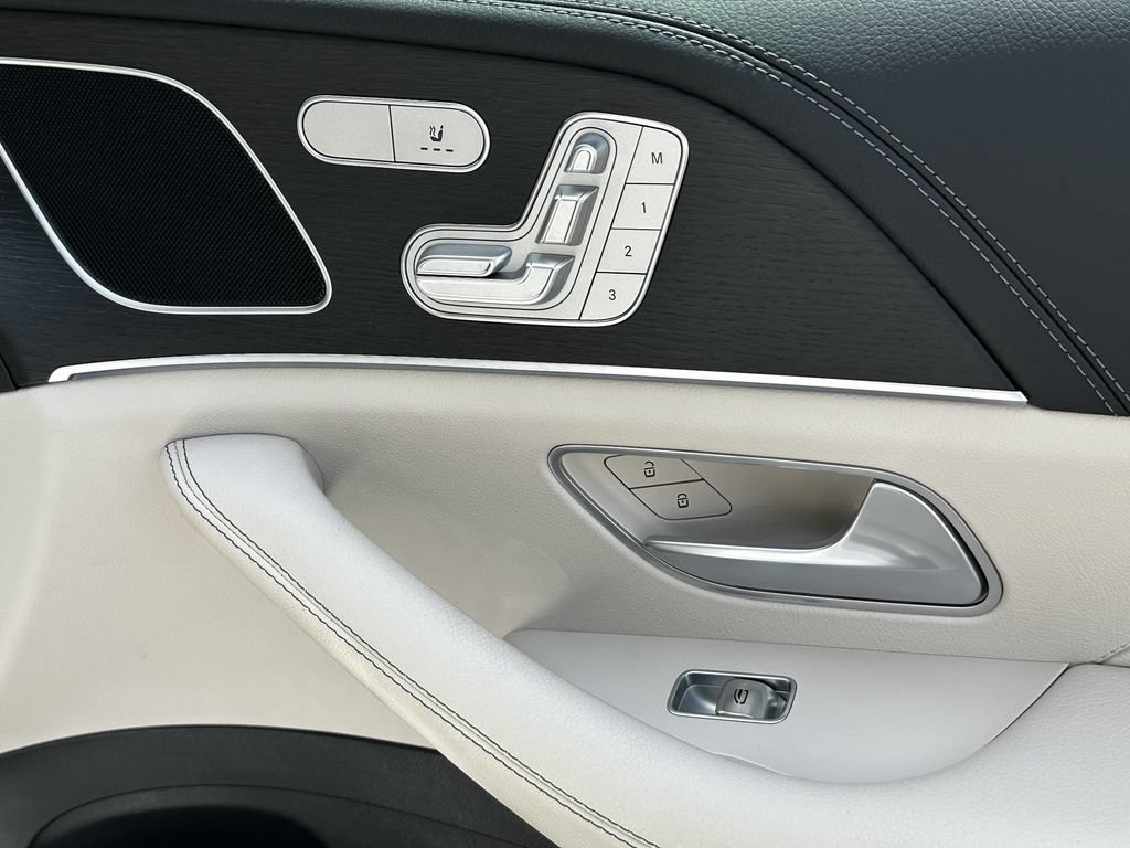Certified 2025 Mercedes-Benz GLE 450e 4MATIC image 17