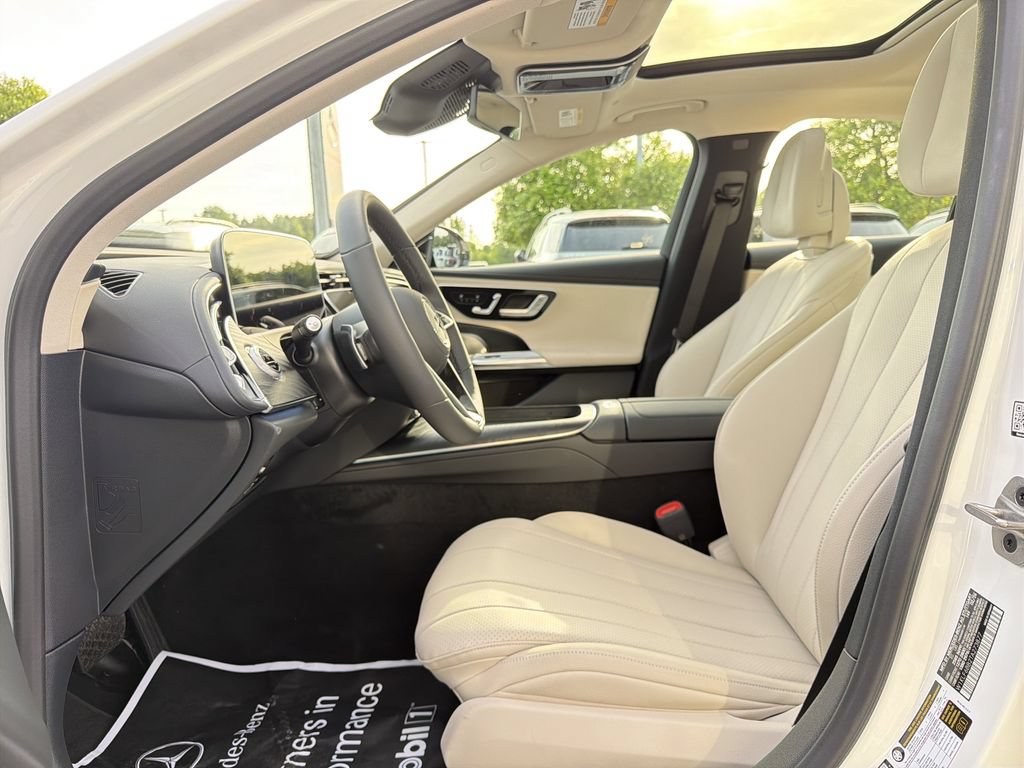 New 2026 Mercedes-Benz E 450 4MATIC Sedan image 11