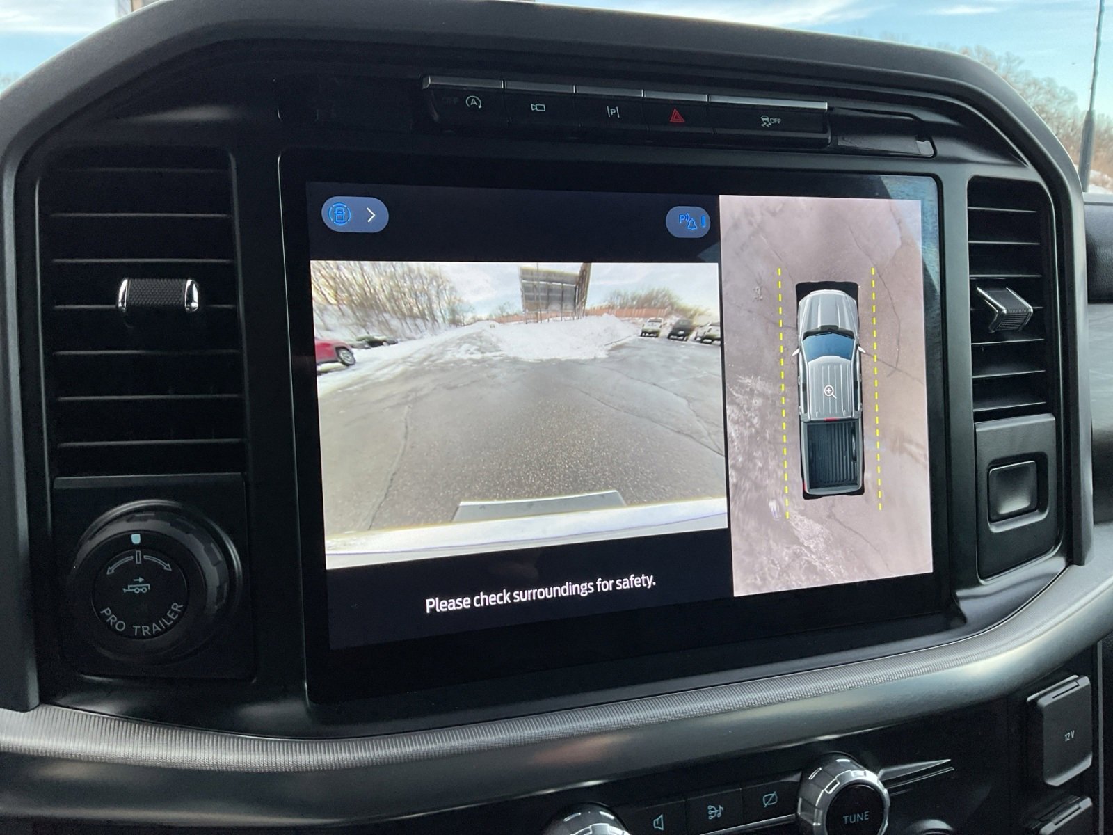 Used 2024 Ford F150 Lariat w/ Tow/Haul Package image 27