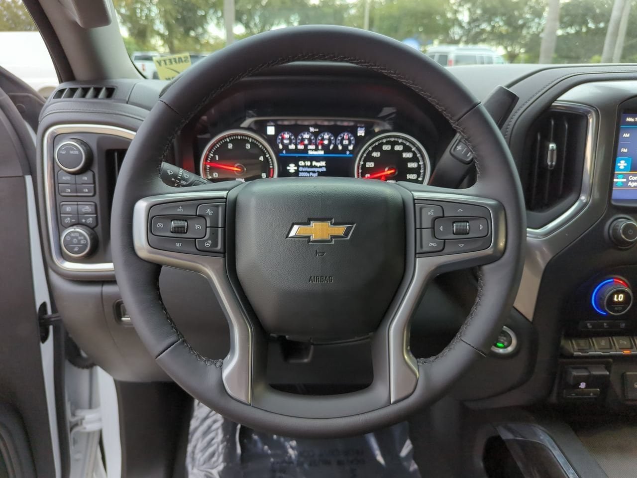Used 2021 Chevrolet Silverado 2500 LTZ w/ LTZ Premium Package AWD/4WD image 11