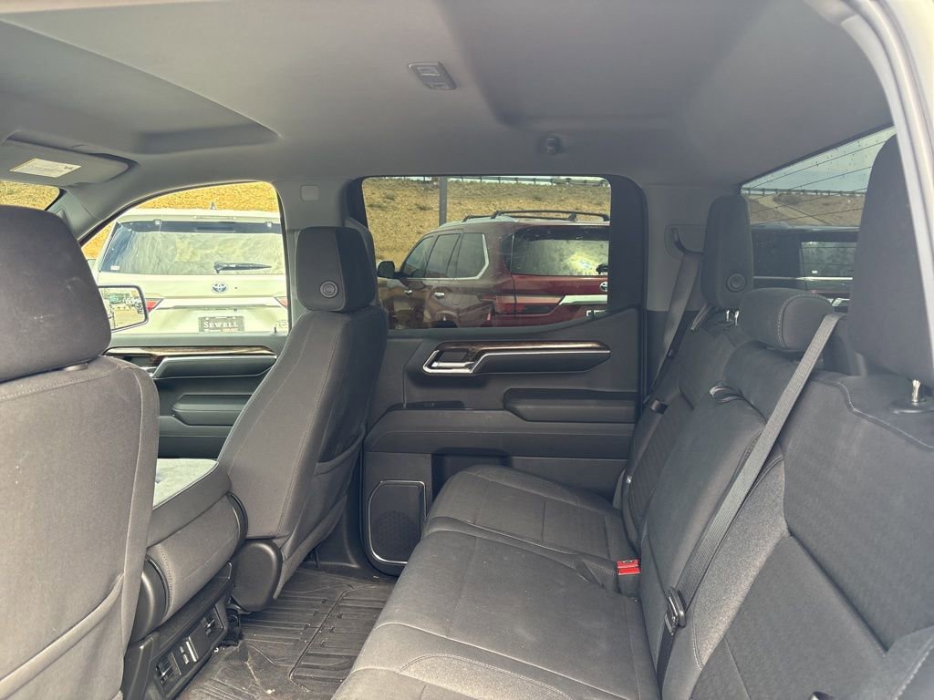 Used 2024 GMC Sierra 1500 Elevation RWD image 2