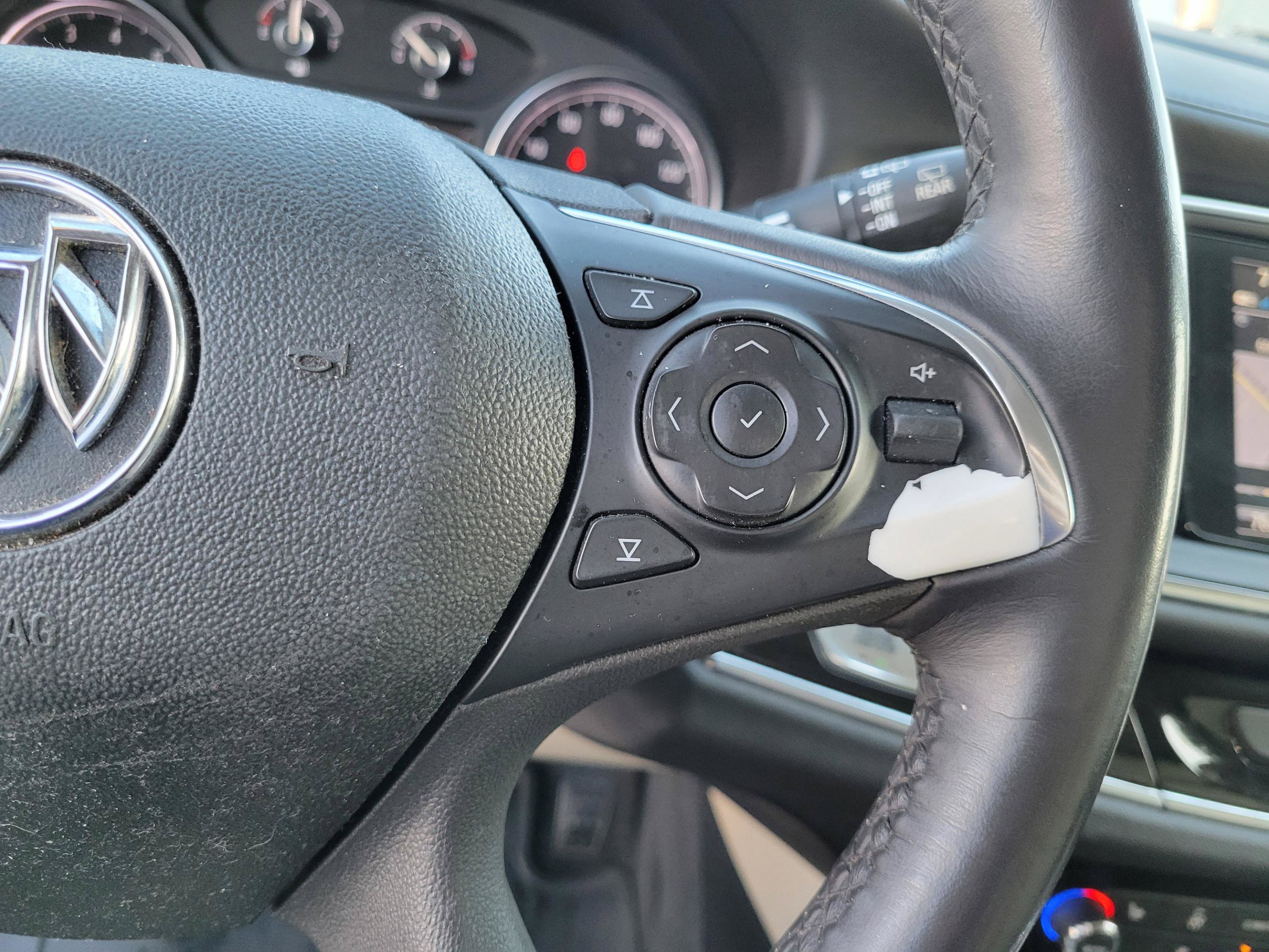 Used 2019 Buick Enclave Essence AWD/4WD image 22