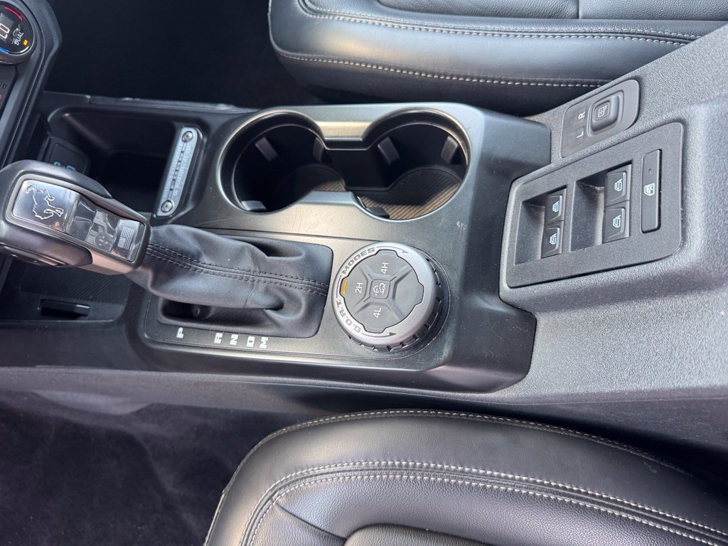 Used 2025 Ford Bronco Outer Banks AWD/4WD image 16