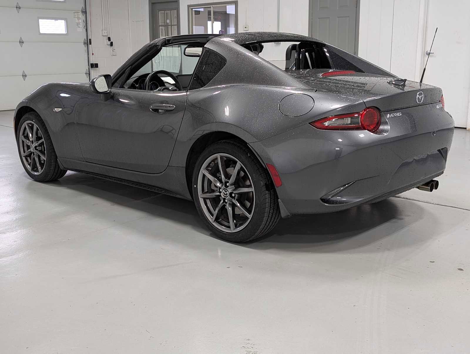 Used 2019 MAZDA MX-5 Miata RF Grand Touring image 11