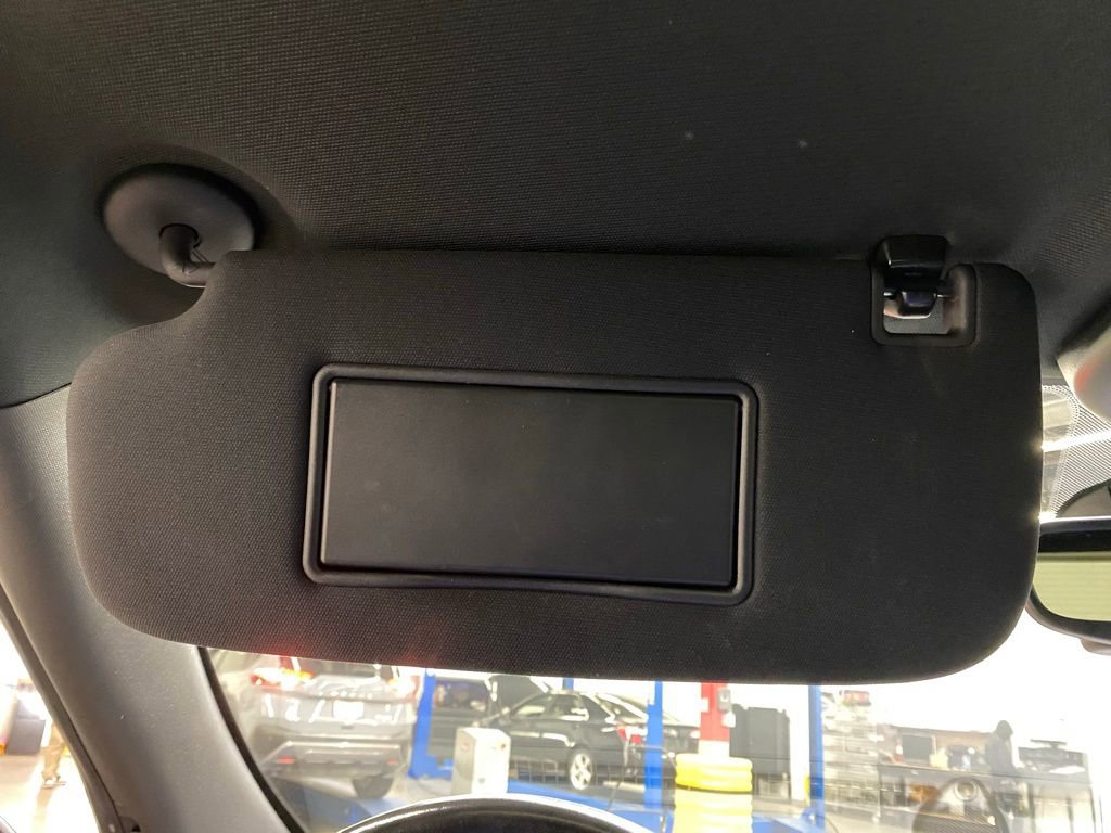 Used 2020 Jeep Grand Cherokee Altitude image 28