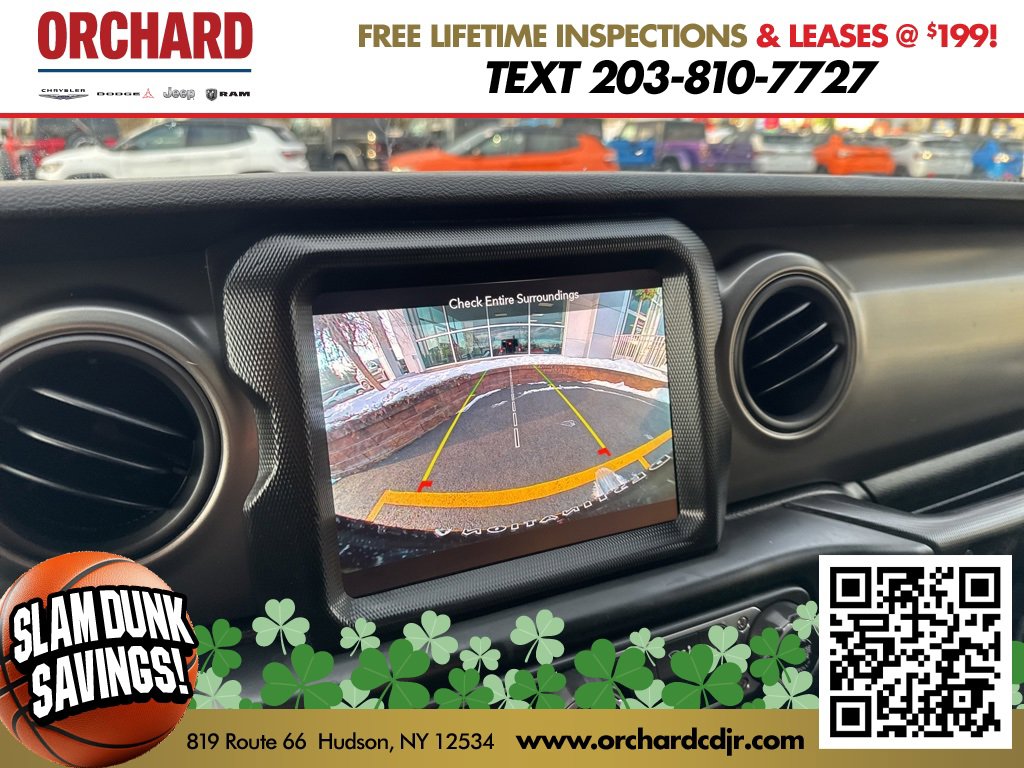 Used 2023 Jeep Wrangler Unlimited w/ Sun & Screen Package image 32