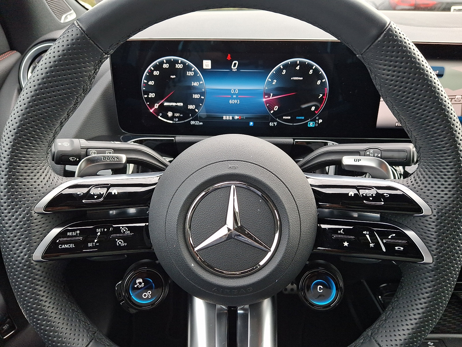Used 2025 Mercedes-Benz GLA 35 AMG 4MATIC image 19