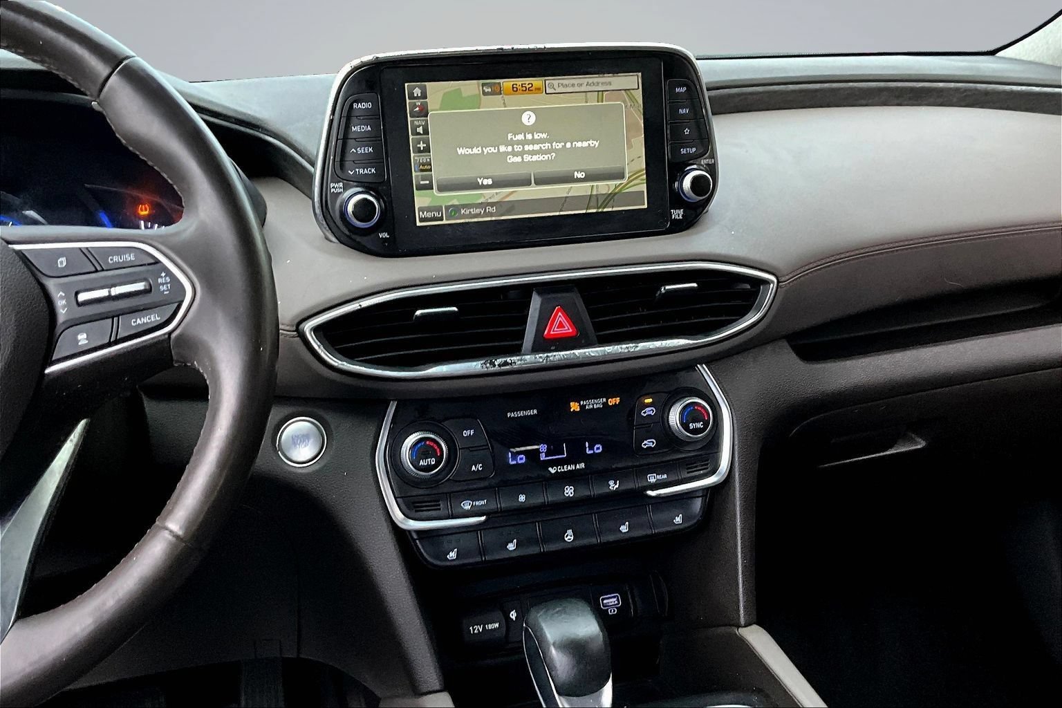 Used 2020 Hyundai Santa Fe Limited FWD image 9