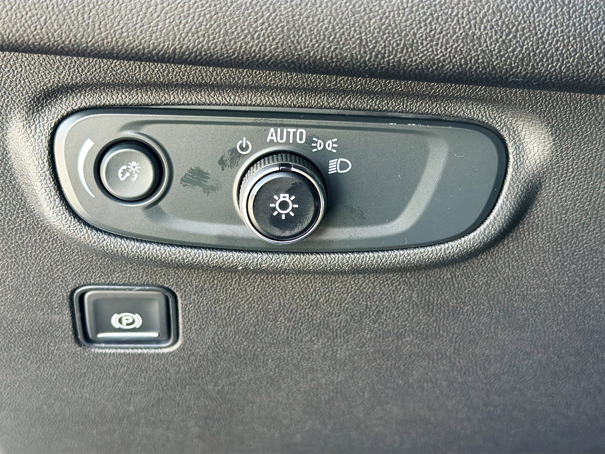 Used 2020 GMC Terrain SLE w/ Driver Convenience Package image 33