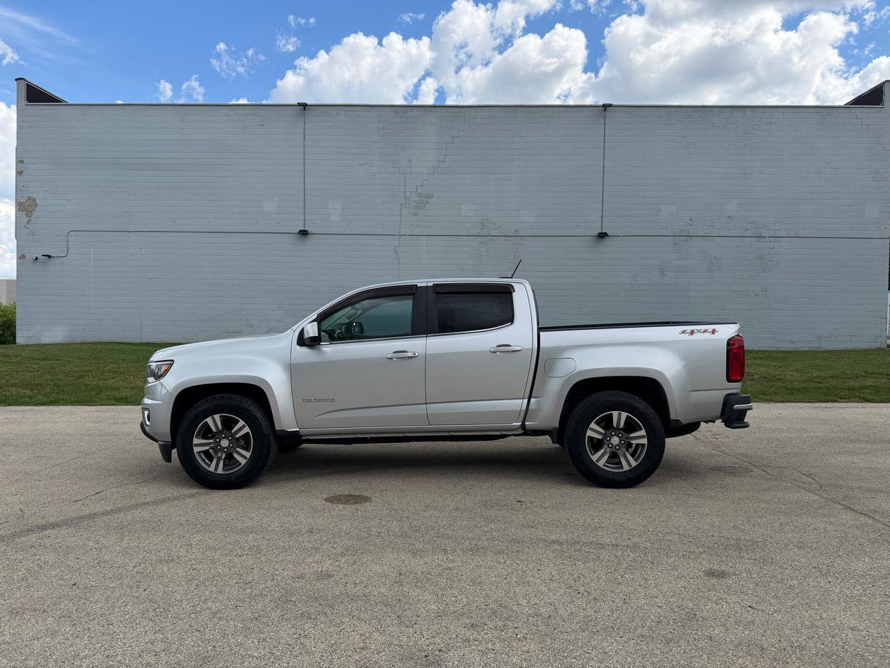 Used 2016 Chevrolet Colorado LT w/ LT Convenience Package AWD/4WD image 4