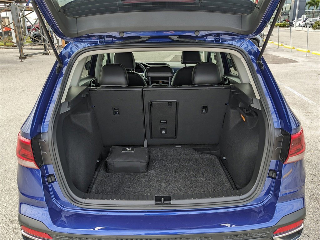 Certified 2023 Volkswagen Taos SE image 15
