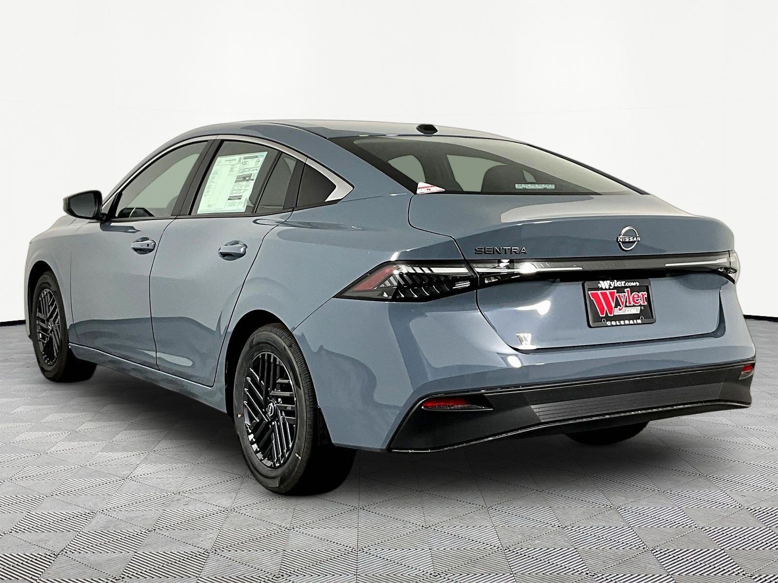 New 2027 Nissan Sentra SV w/ Floor Mat Package FWD image 4