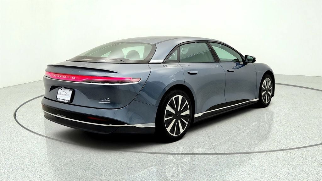 Used 2025 Lucid Air Touring AWD/4WD image 5