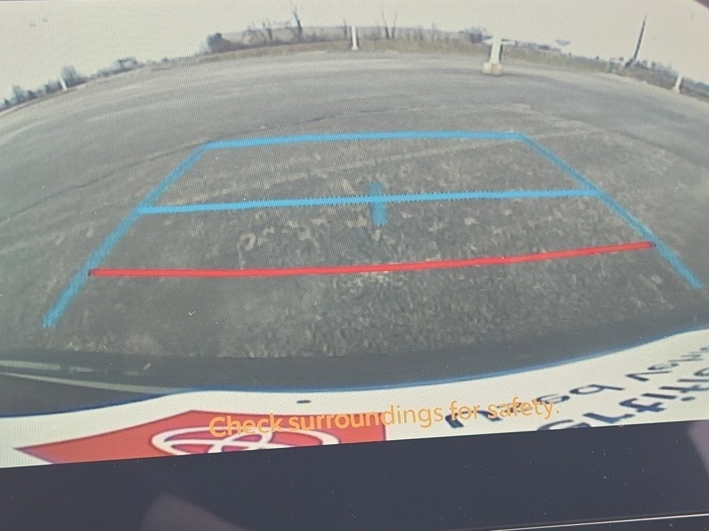 Used 2025 Toyota Corolla SE image 8