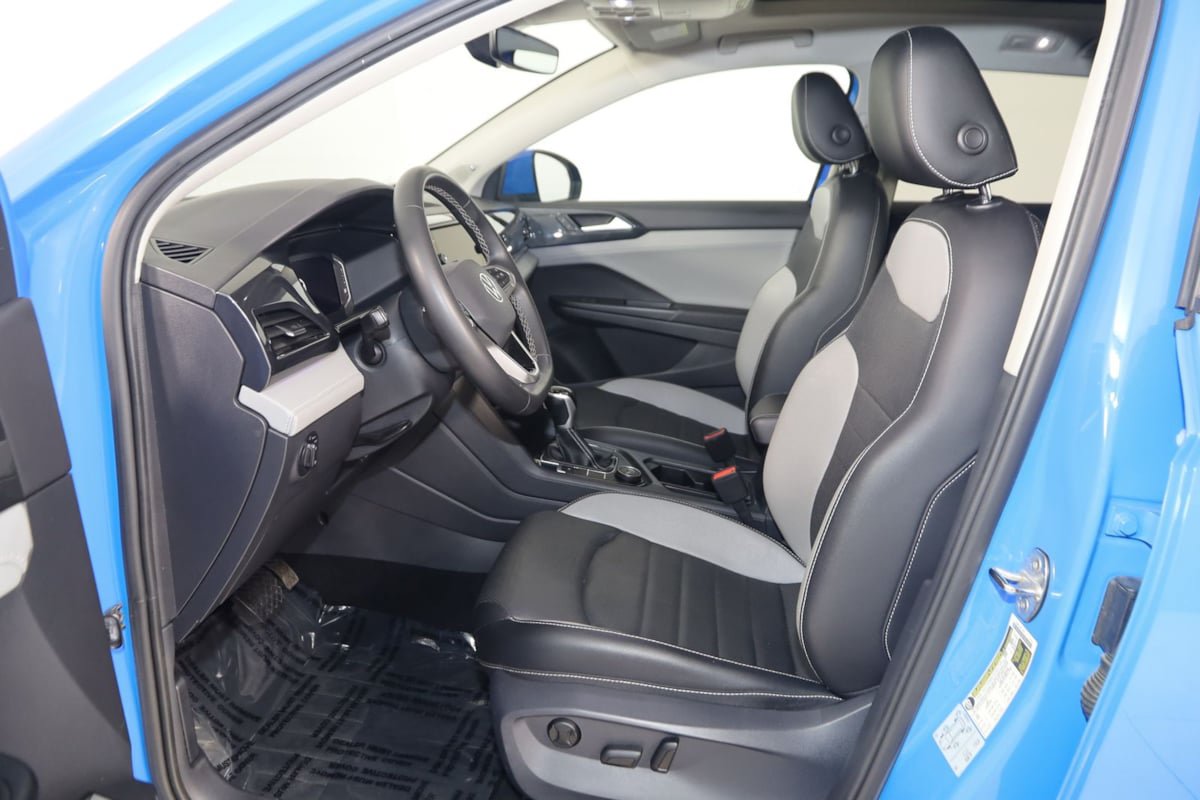 Used 2022 Volkswagen Taos SEL w/ Panoramic Sunroof Package AWD/4WD image 13