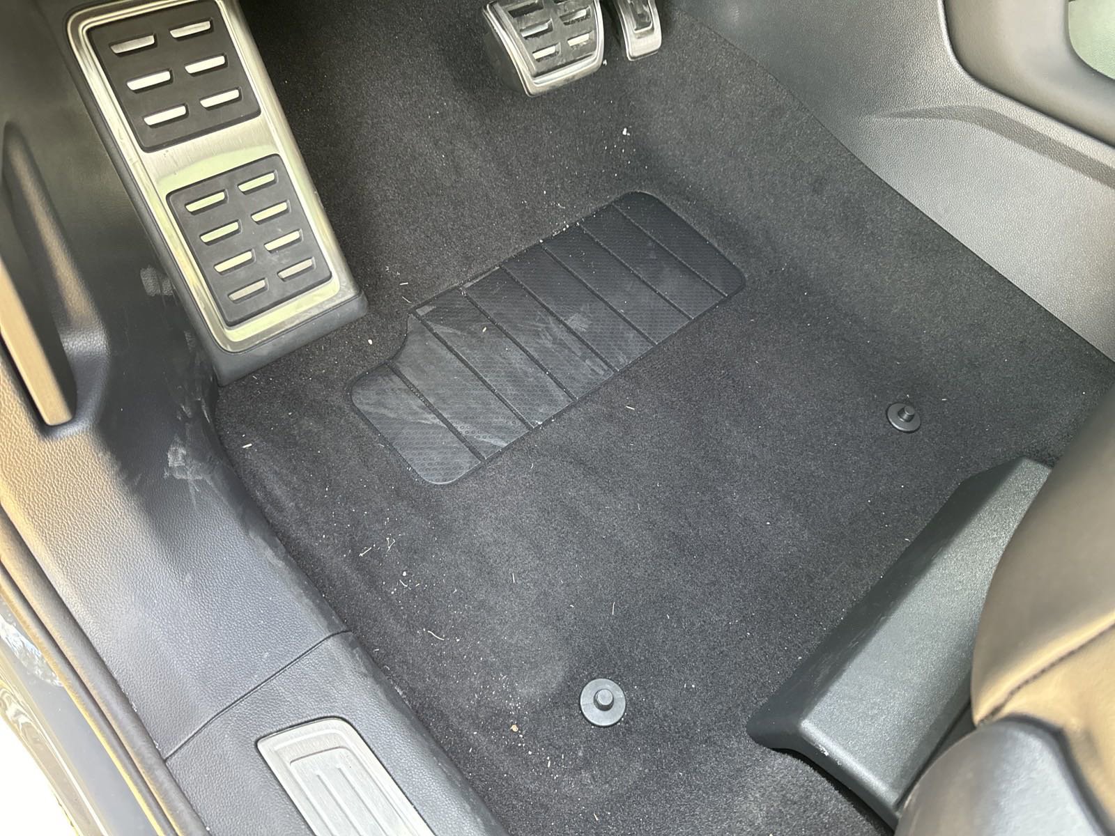 Used 2026 Volkswagen Atlas Cross Sport SEL Premium R-Line image 8