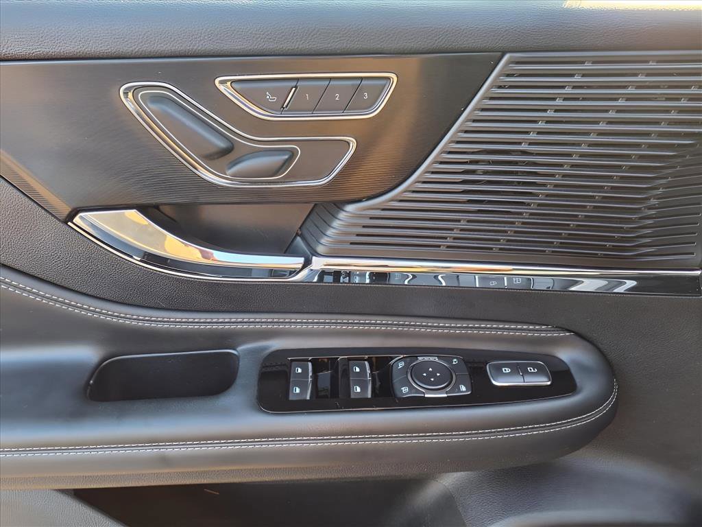 Certified 2022 Lincoln Corsair AWD w/ Equipment Group 101A image 5