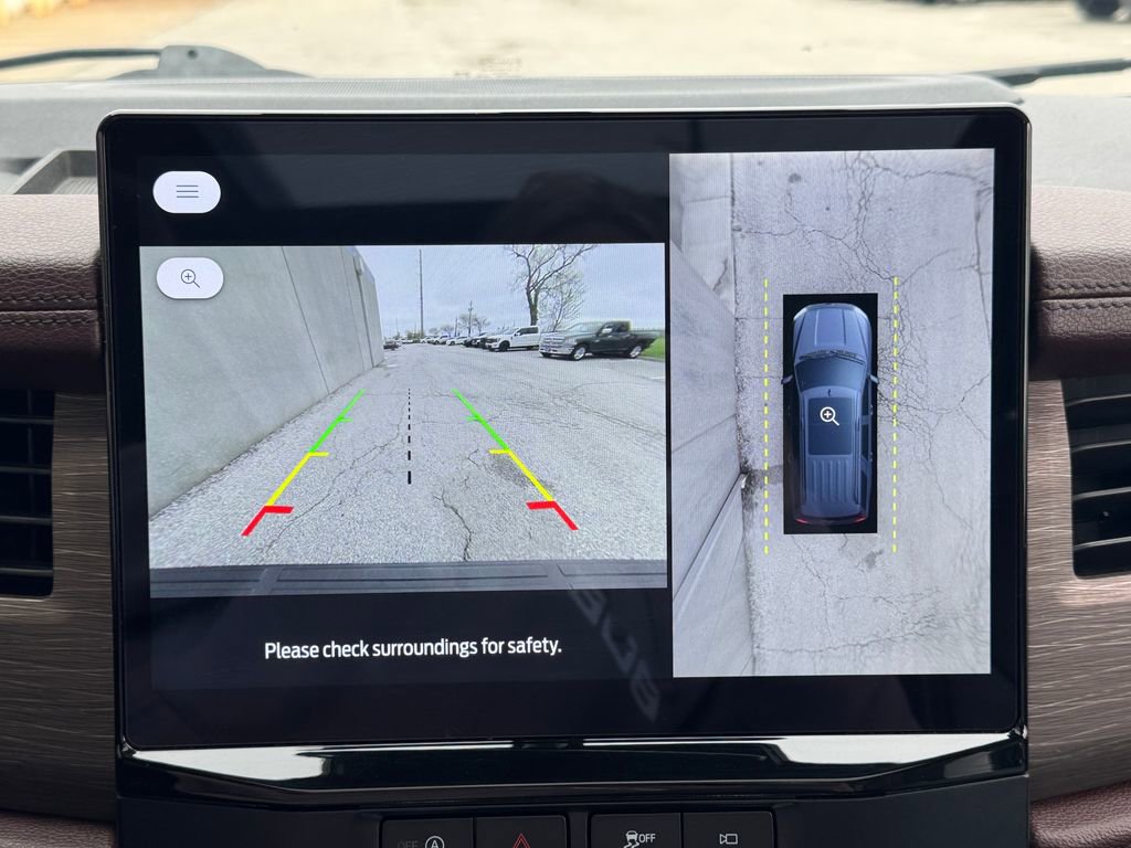 Used 2024 Ford Expedition Limited image 23