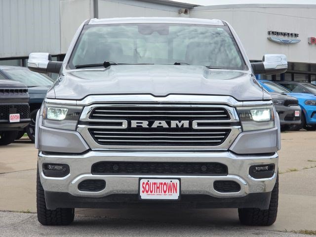 Used 2022 RAM 1500 Laramie AWD/4WD image 2