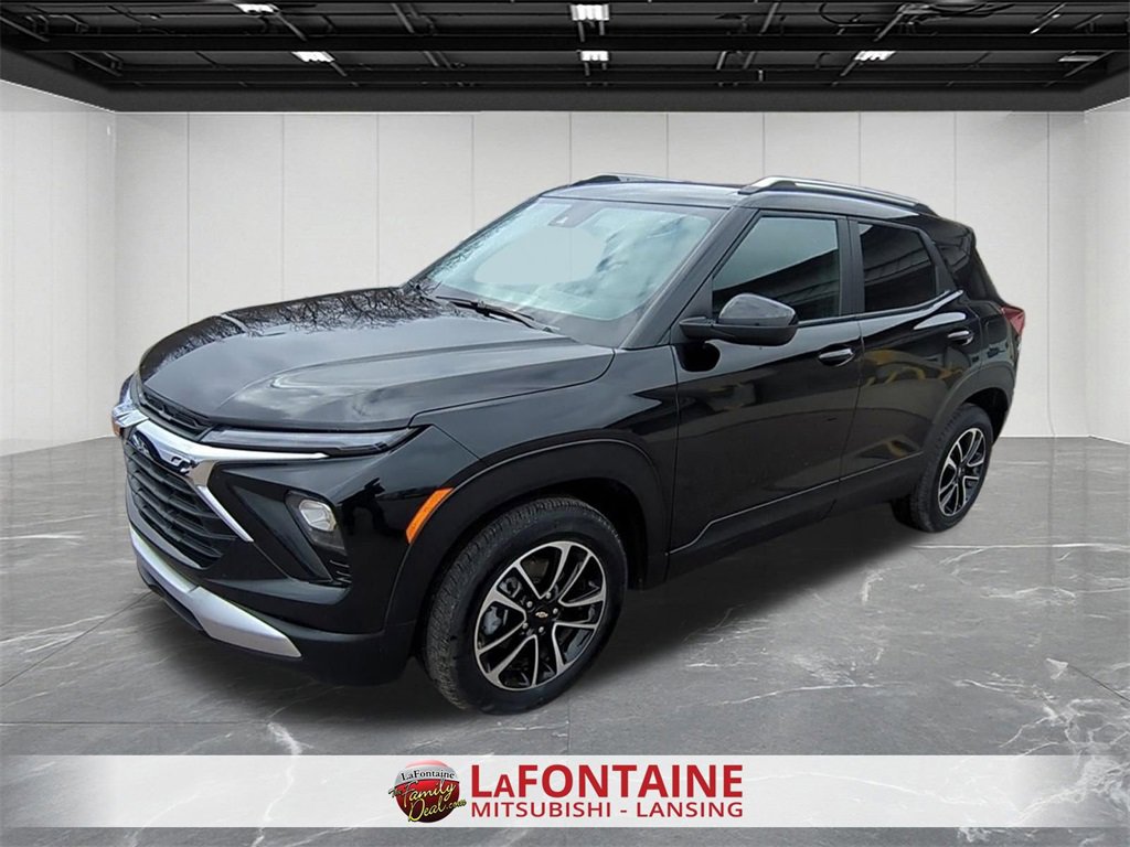 Used 2025 Chevrolet TrailBlazer LT image 4
