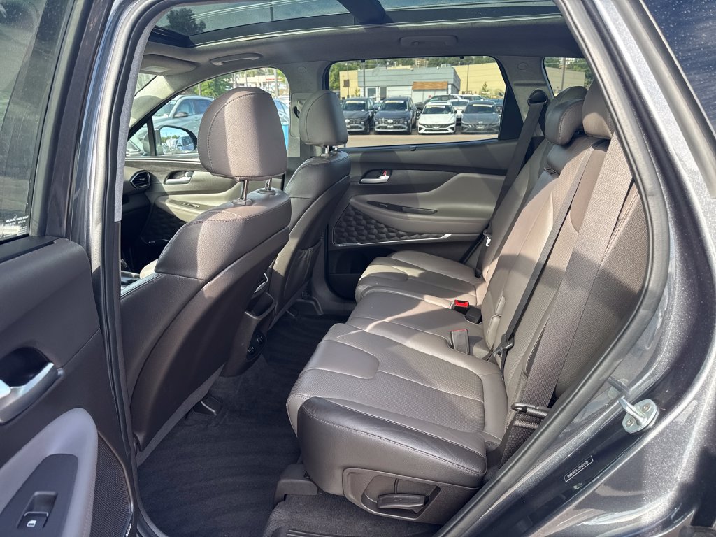 Used 2020 Hyundai Santa Fe SEL AWD/4WD image 16