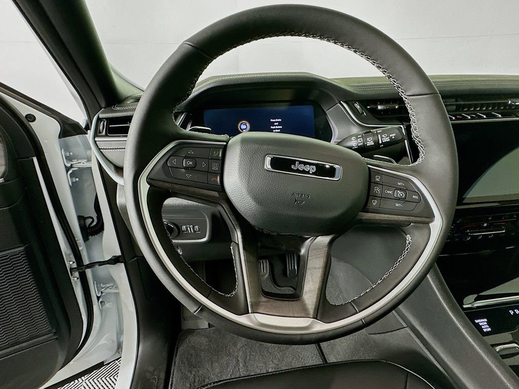 New 2025 Jeep Grand Cherokee L Limited image 15
