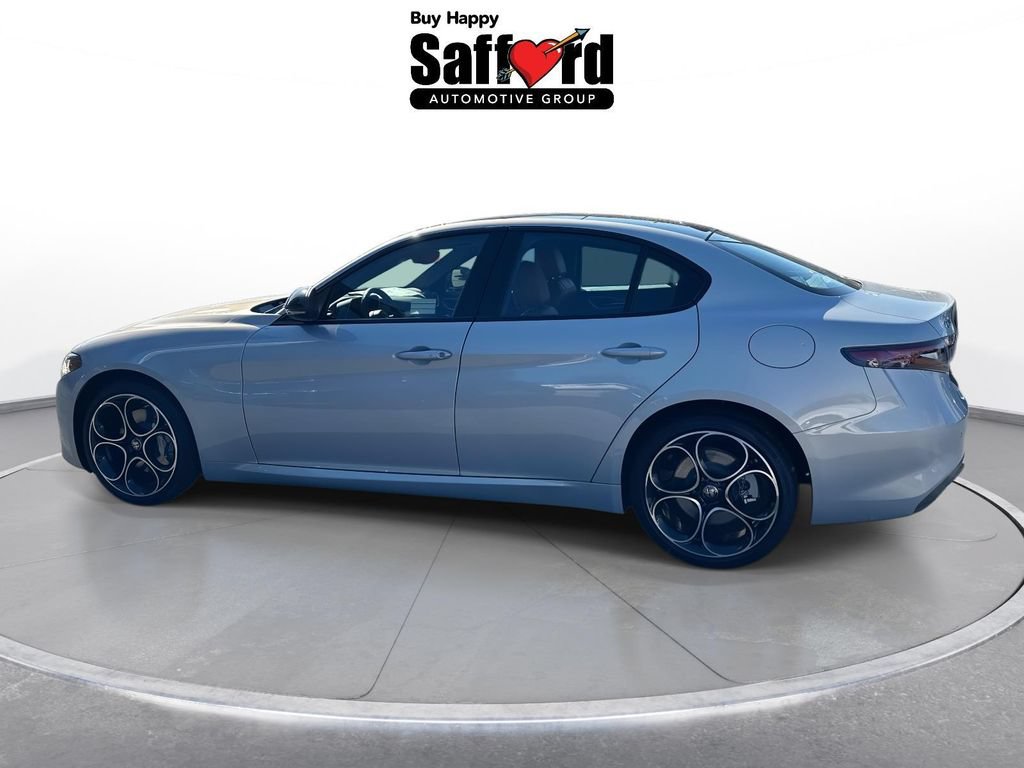 New 2026 Alfa Romeo Giulia AWD image 6